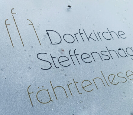 F&auml;hrtenlese Dorfkirche Steffenshagen