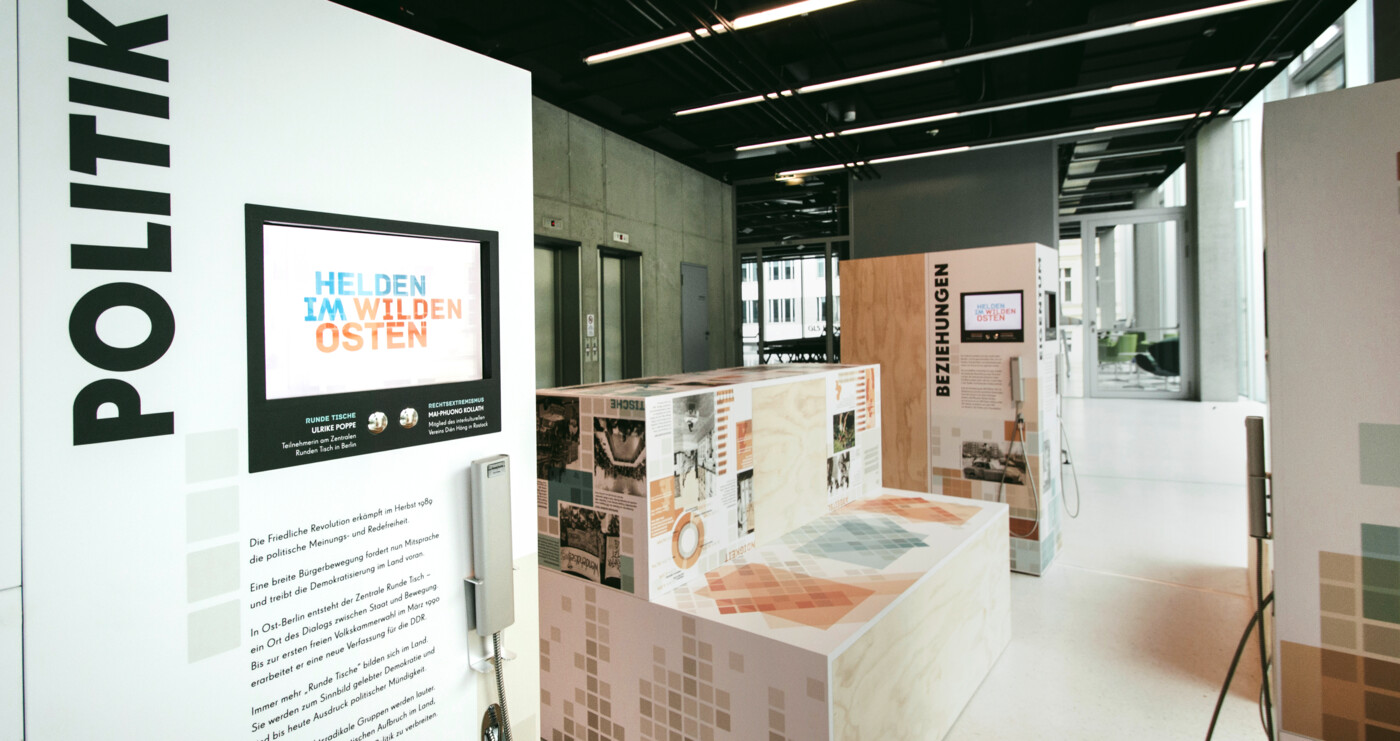 Wanderausstellung Helden im wilden Osten Wanderausstellung Helden im wilden Osten